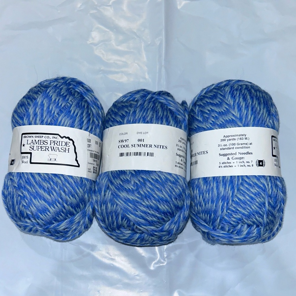 Lamb's Pride Super Wash Yarn in Blue and White